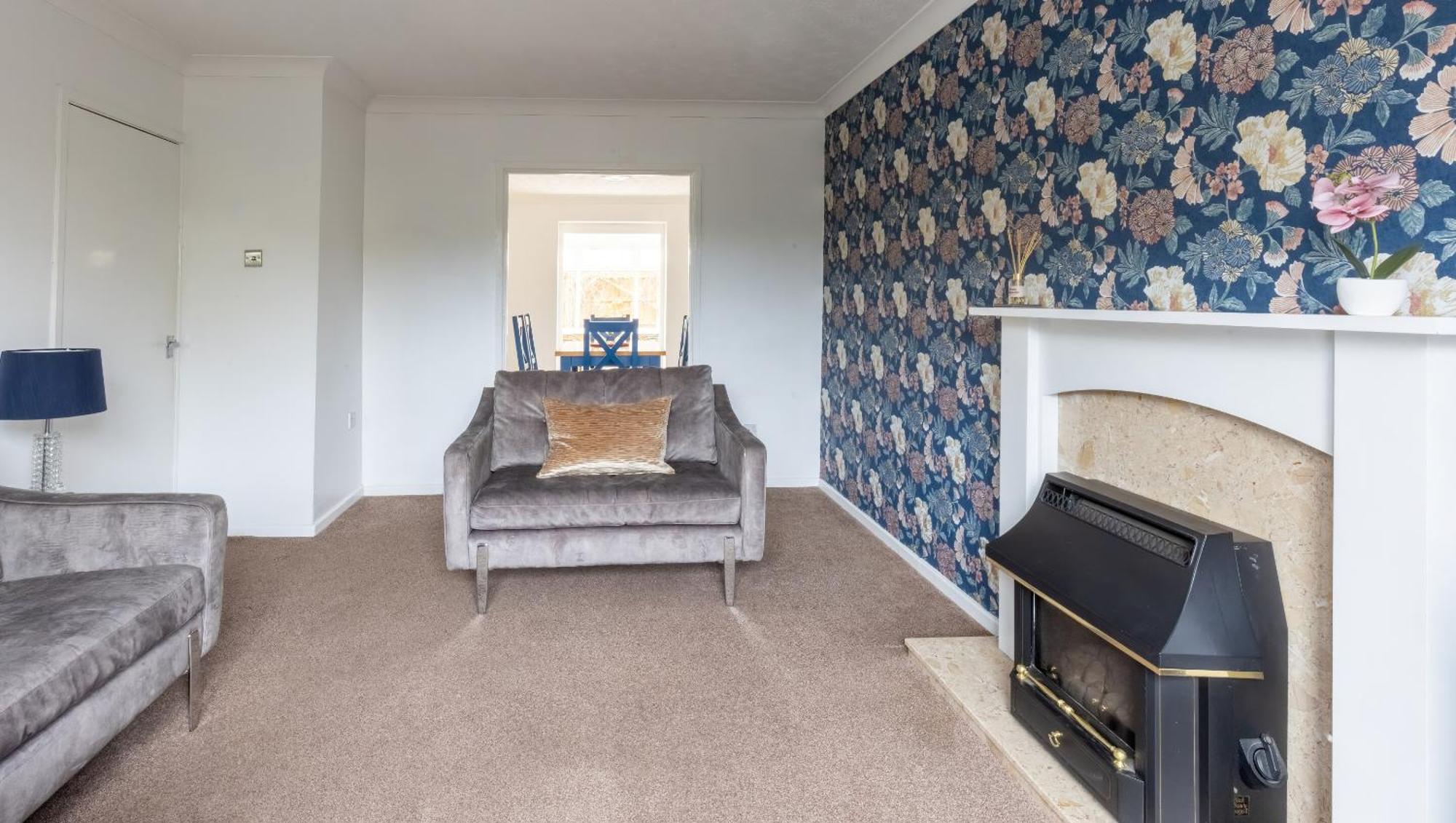 The Conifers Large Detached Home With Off Street Parking Witney Buitenkant foto